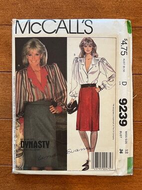 McCalls 9239 Women's Pencil Skirt Pattern with Blouse